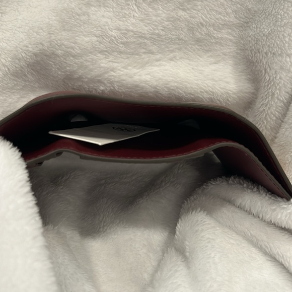 Tory Burch Compact Wallet - Picture 9 of 10